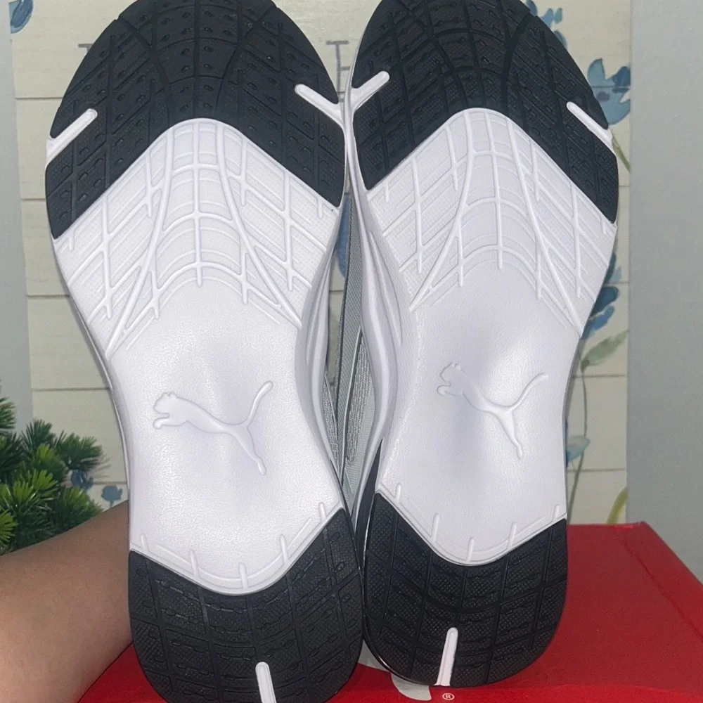 PUMA Men’s Sneakers NIB - Picture 6 of 6